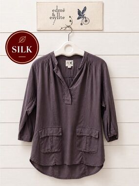 Edmé & Esyllte Anthropologie 100% silk blouse – Size M